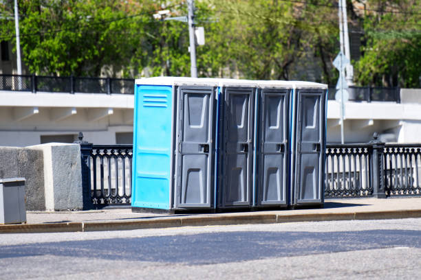 Portable Toilet Options We Offer in Brooksville, MS